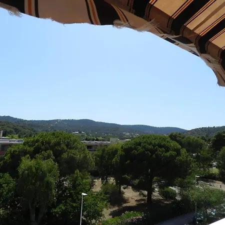 Bormes-les-mimosas, 2 Pieces, 4 Personnes - Fr-1-251-587 *